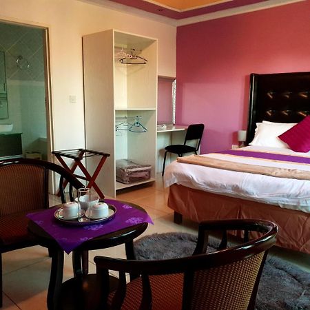 Mathlyn Guest House فرانسیستوون المظهر الخارجي الصورة