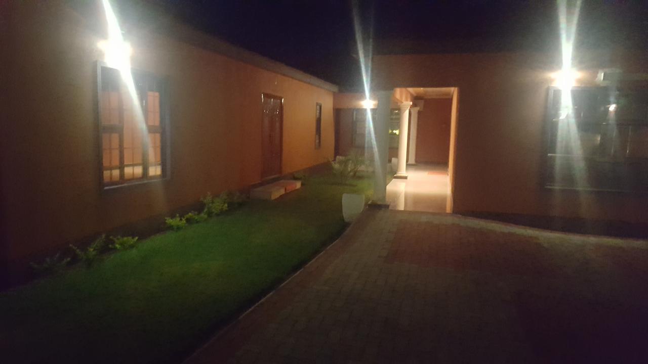 Mathlyn Guest House فرانسیستوون المظهر الخارجي الصورة
