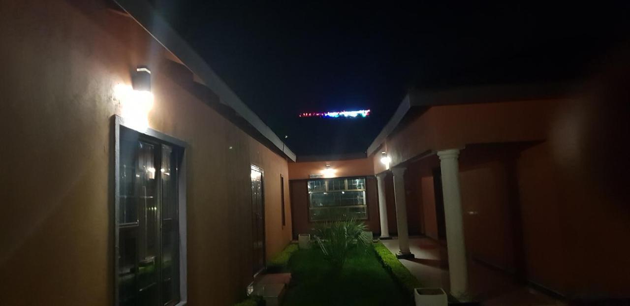 Mathlyn Guest House فرانسیستوون المظهر الخارجي الصورة
